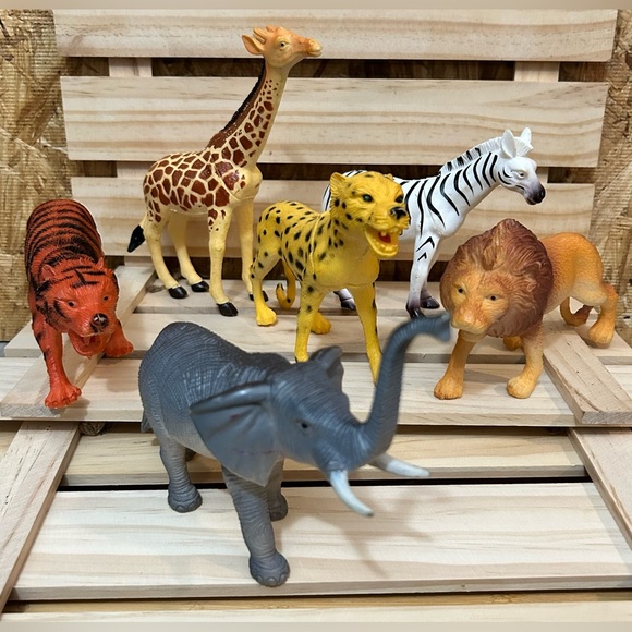 Safari animal play set (6) Giraffe,Elephant,Zebra,Tiger, Lion,Leopard - Picture 2 of 4